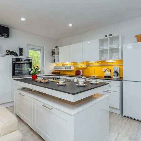 Deni By Rent Istria Villa