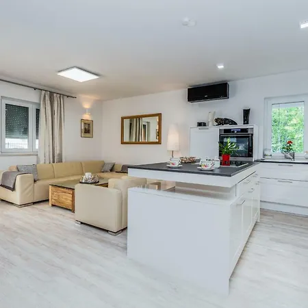 Deni By Rent Istria Buje