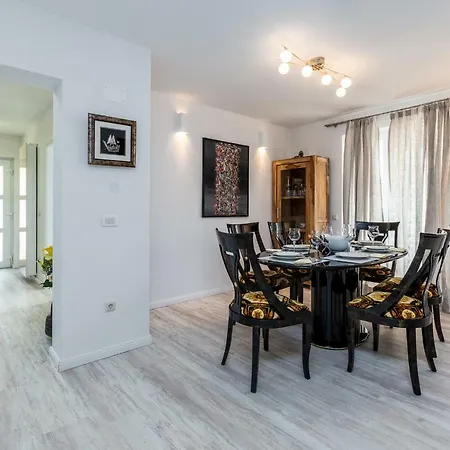 Deni By Rent Istria 부제