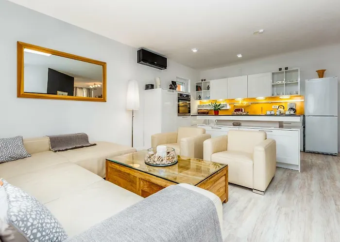 Deni By Rent Istria 빌라 *